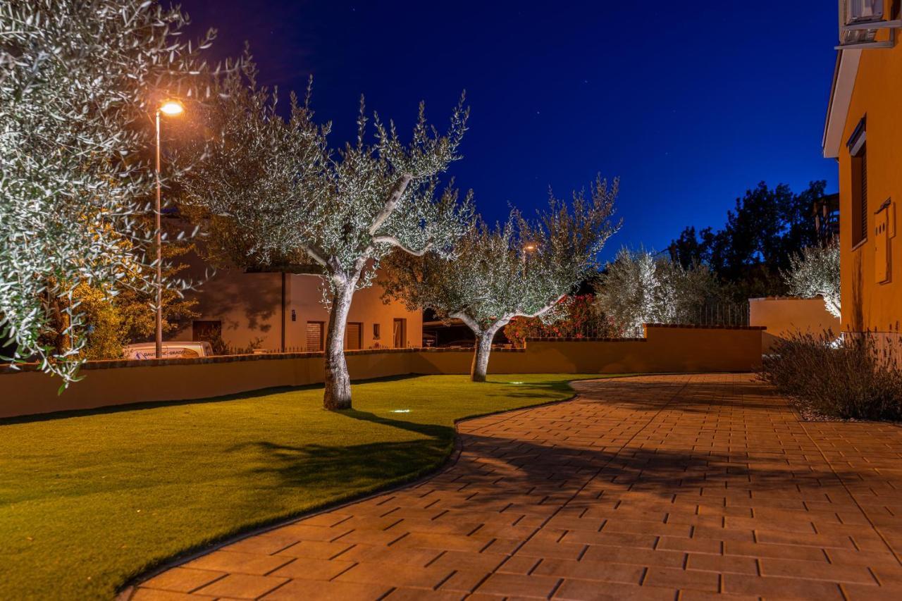 Apartments Marancin Умаг Экстерьер фото