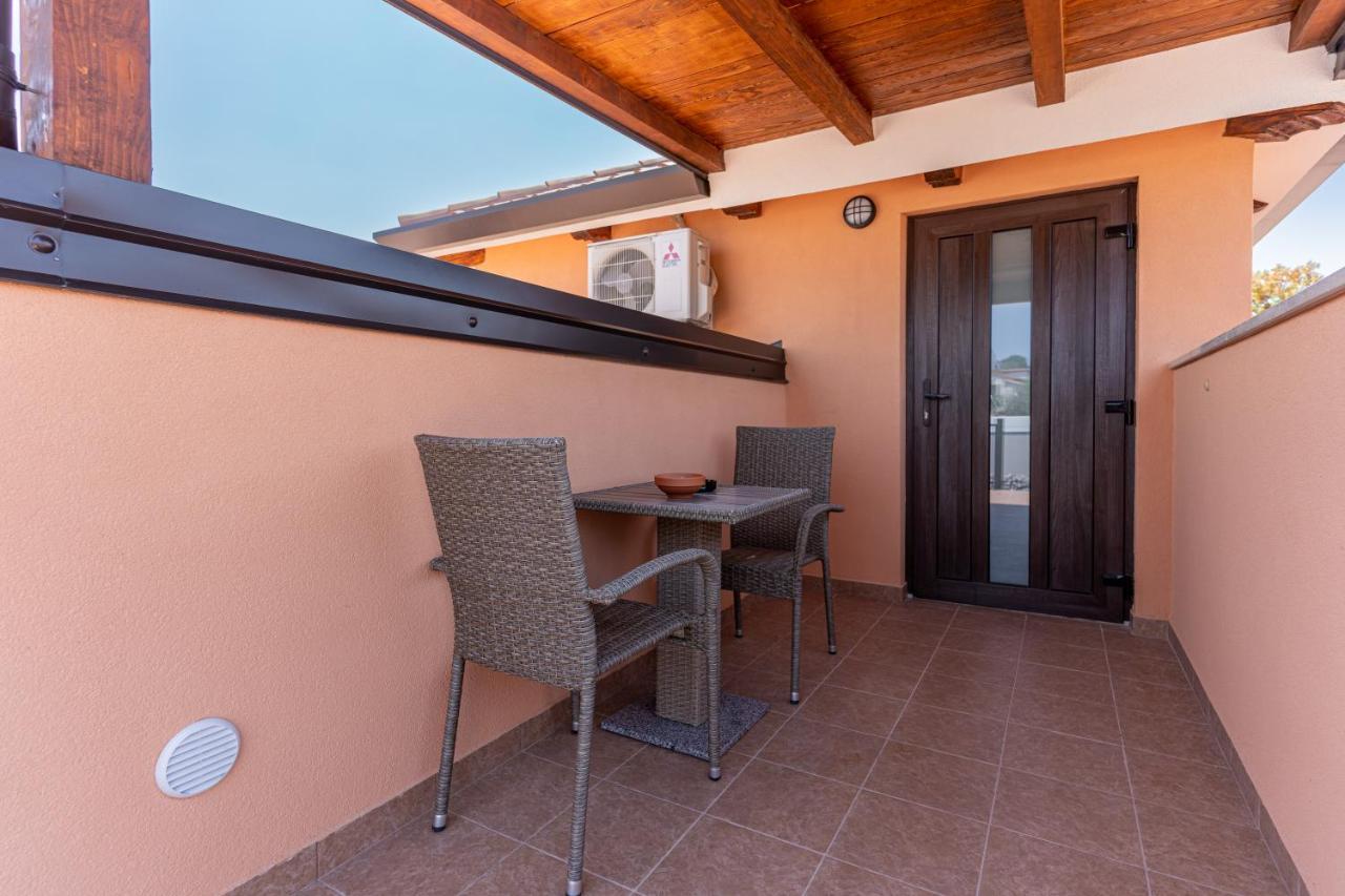 Apartments Marancin Умаг Экстерьер фото